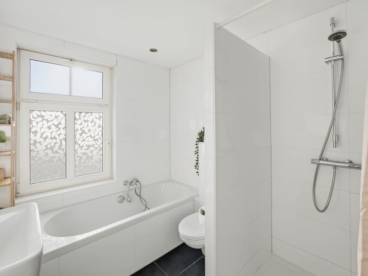 Photo 18 of Wambuisstraat 2