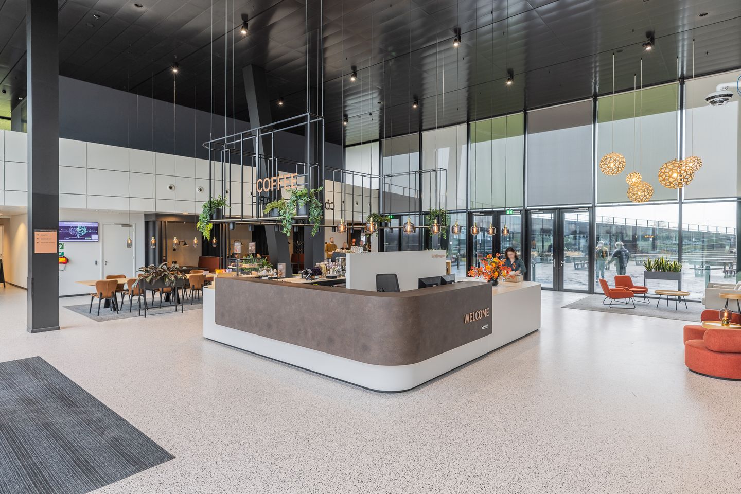 Bekijk foto 3 van Jonkerbosplein 52