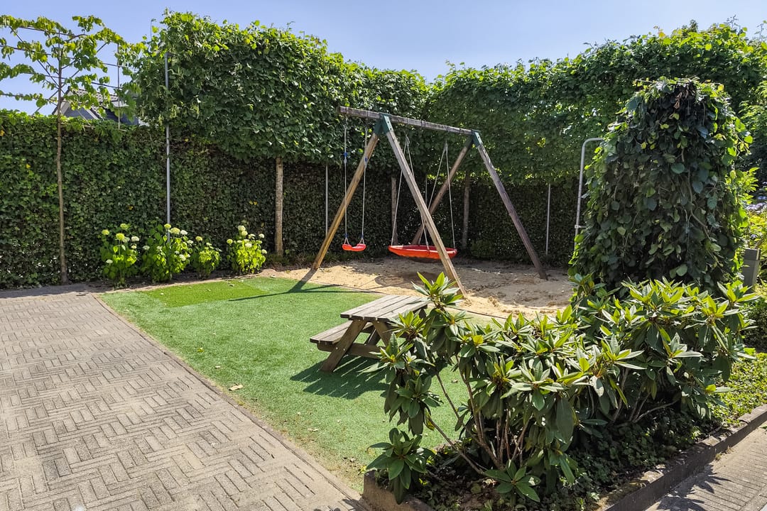 Photo 47 of Gentiaan 8-A