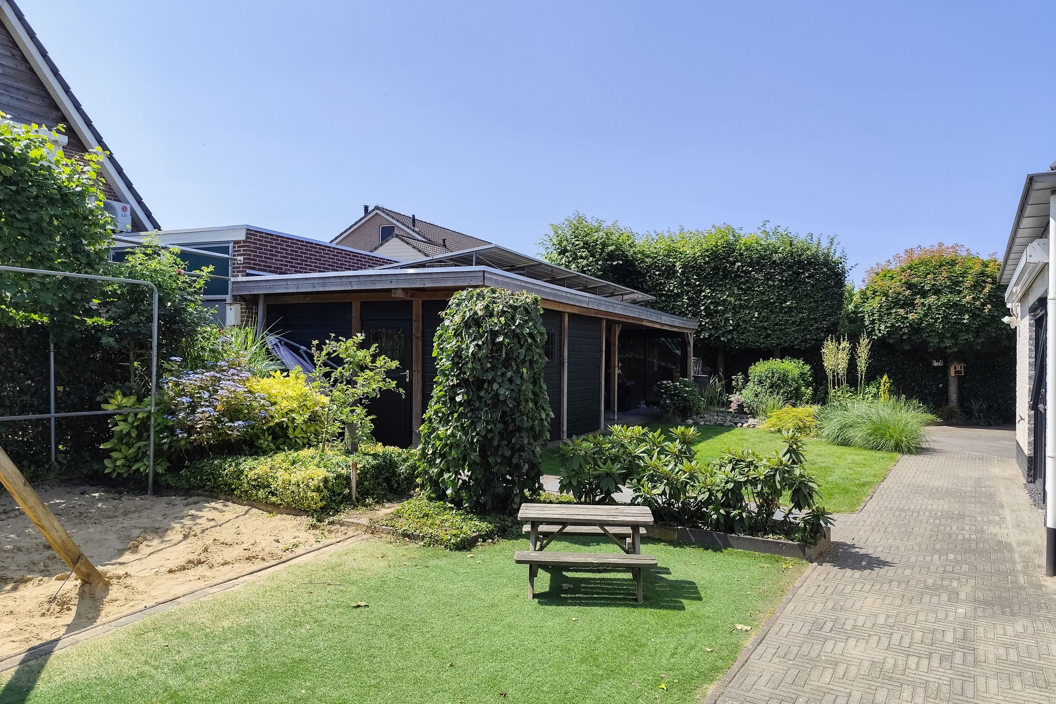 Photo 48 of Gentiaan 8-A