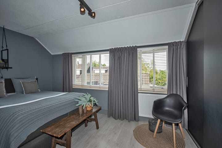 Photo 11 of Weijerdstraat 26