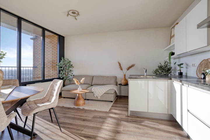 Photo 3 of Makassarhof 104