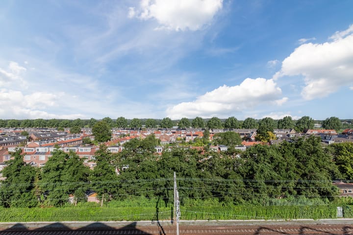 Photo 28 of Menno Simonszplein 77