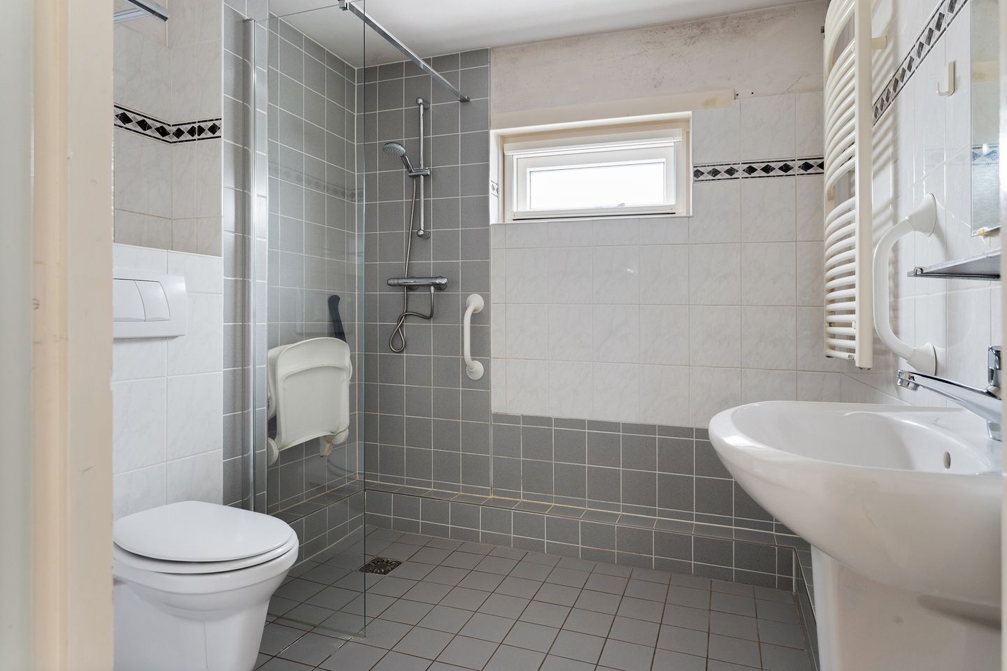 Photo 14 of Multatulistraat 57