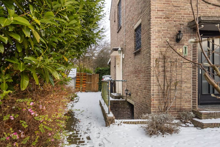 Foto 8 van Bernhardlaan 12