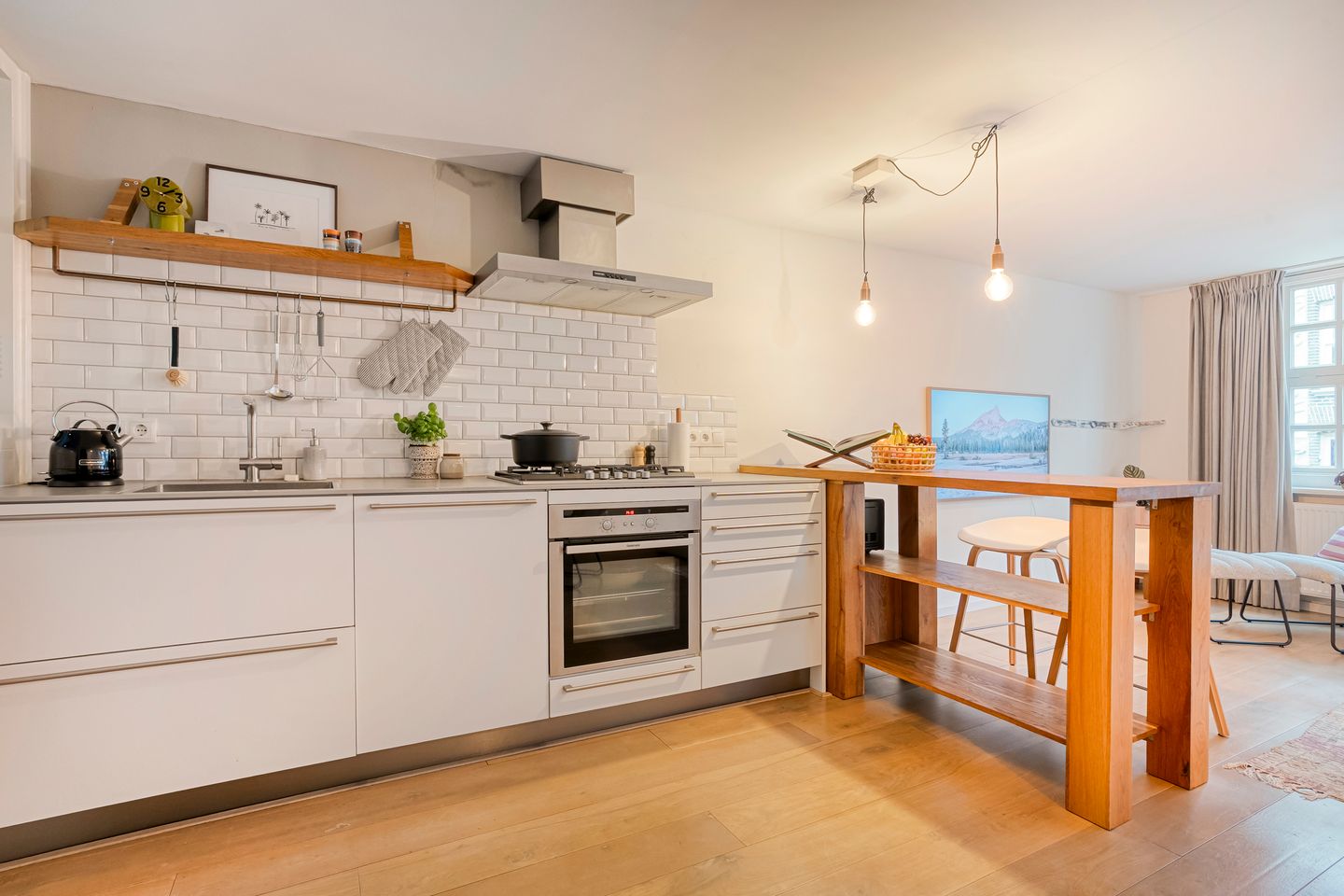 Photo 4 of Kamperstraat 11-G