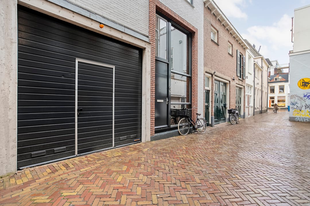 Photo 38 of Kamperstraat 11-G