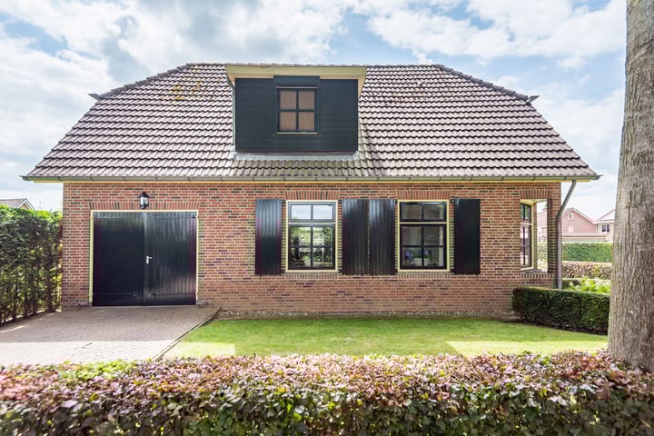 Foto 56 van de Pavert 14