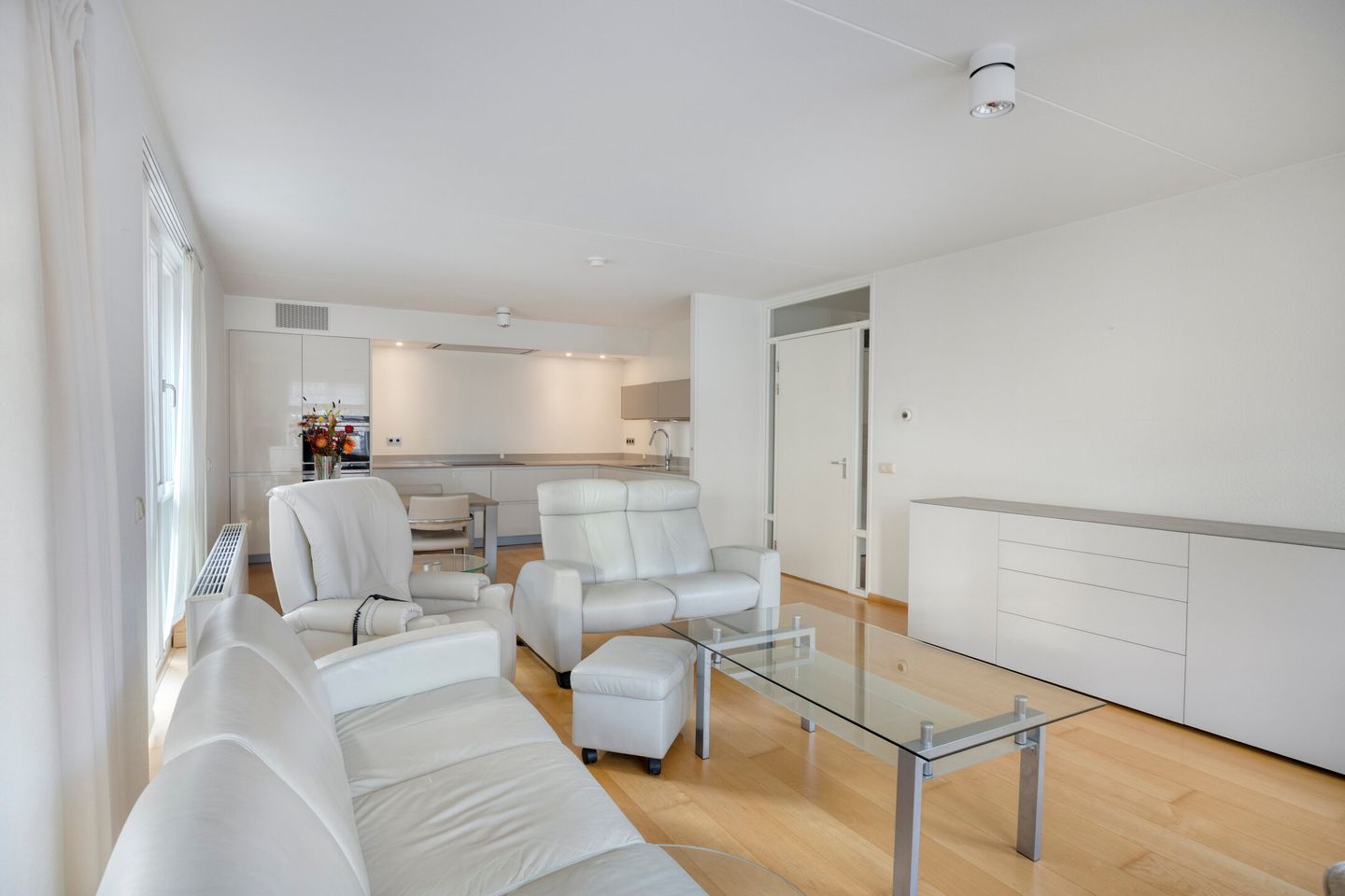 Foto 5 van Sphinxlunet 77-D