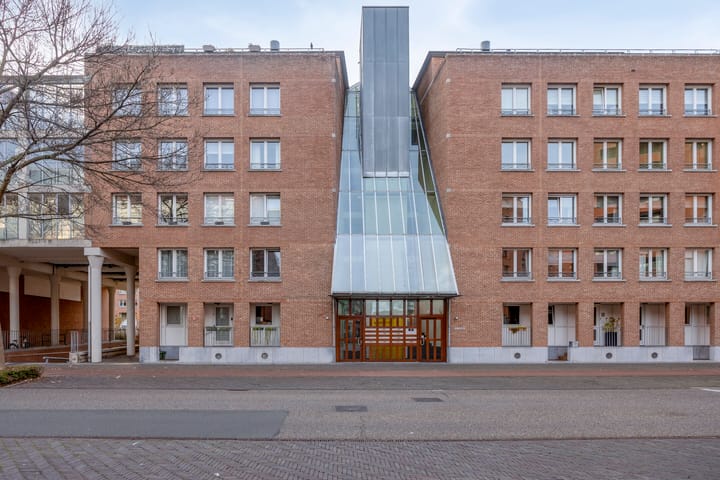 Foto 22 van Sphinxlunet 77-D