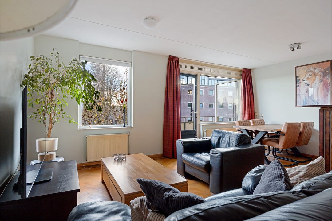 Photo 2 of Drienerstraat 107