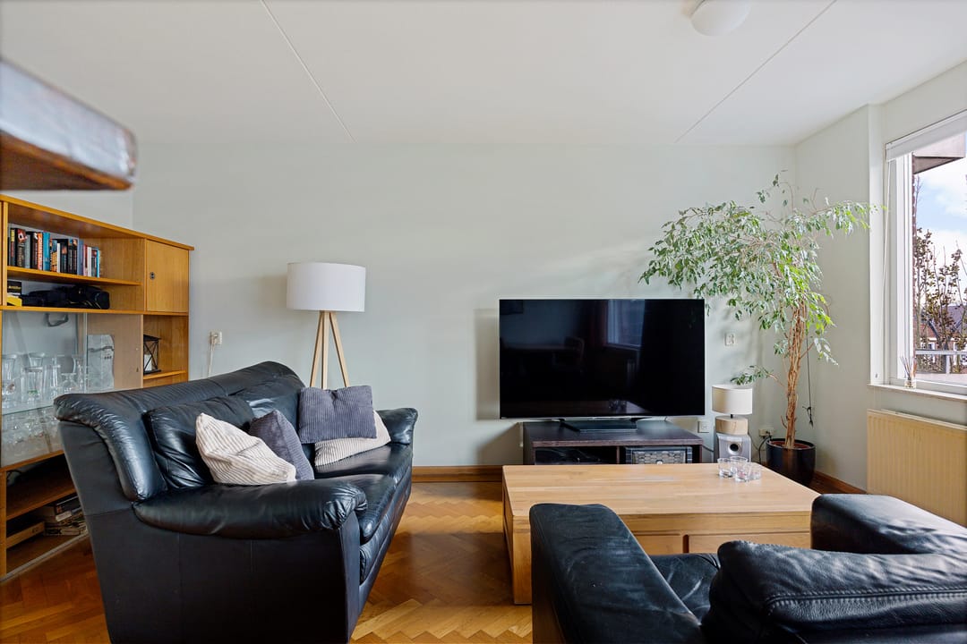 Photo 11 of Drienerstraat 107