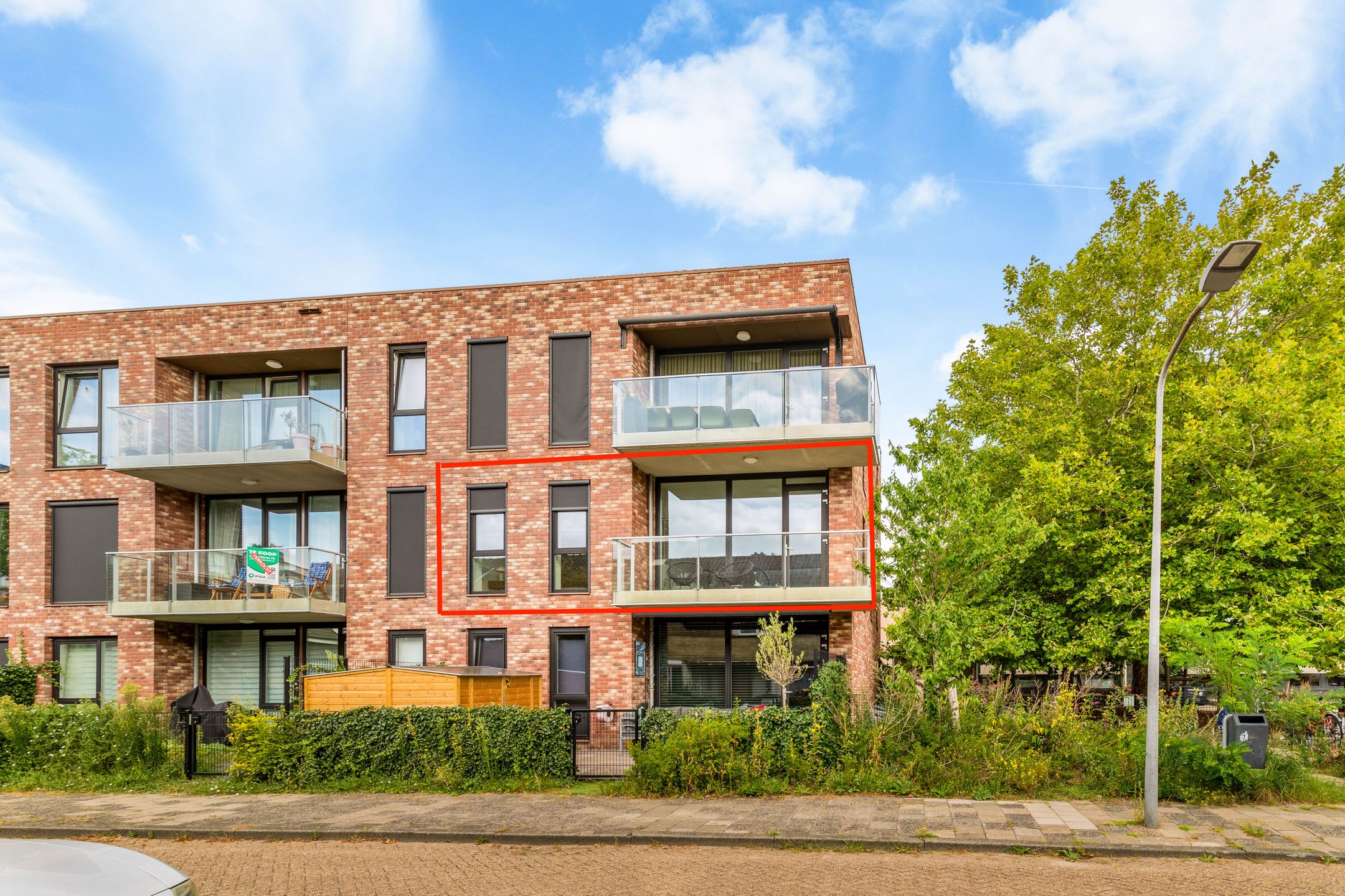 Buying a house in The Netherlands., Engelandlaan 123-H