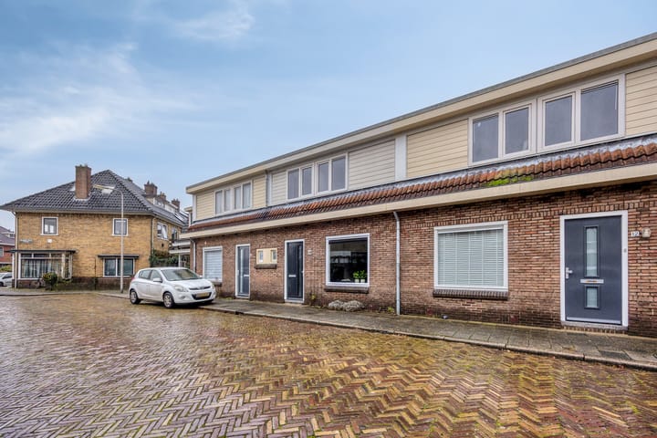 President Steynstraat 14