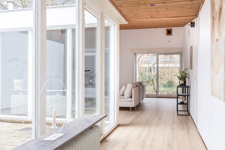 Photo 11 of Luchtenburg 127