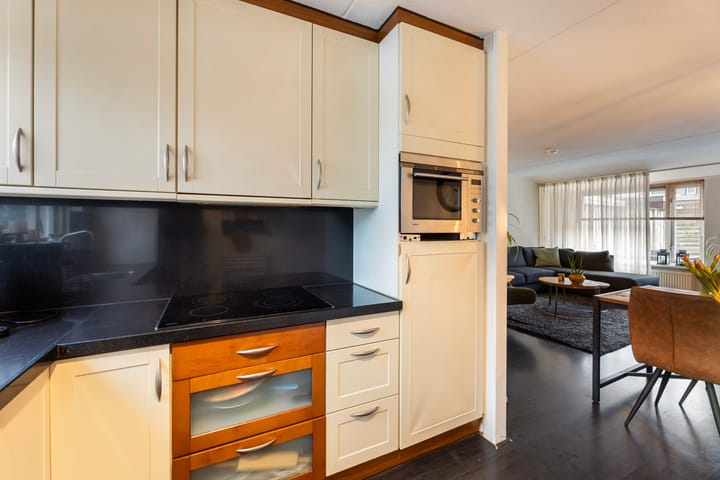 Foto 12 van Vespuccistraat 47