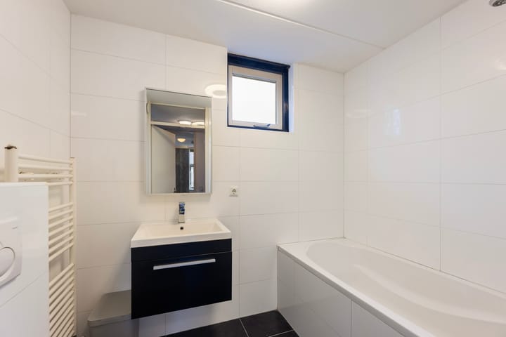 Foto 23 van Vespuccistraat 47