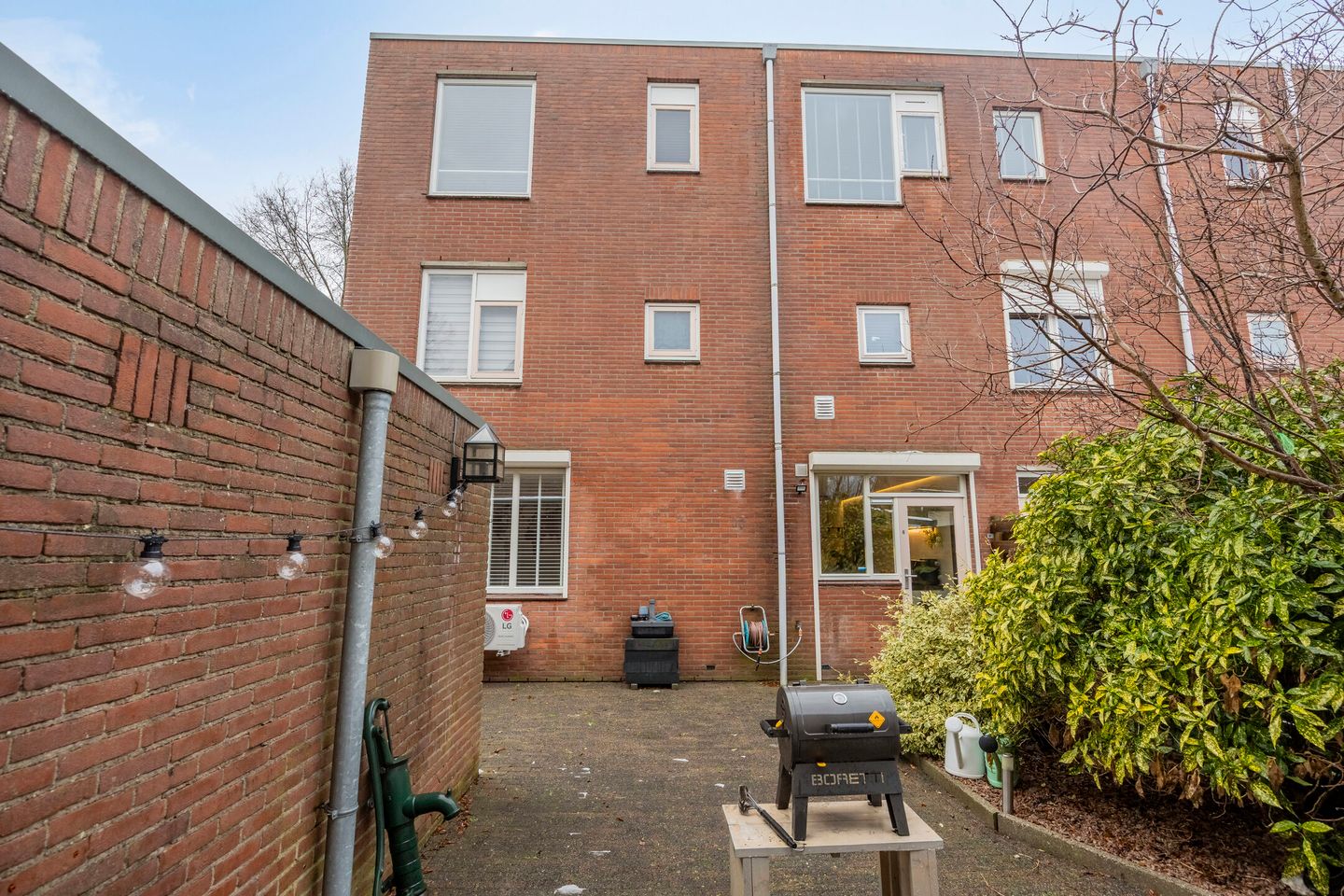 Photo 25 of Woudrichemstraat 31