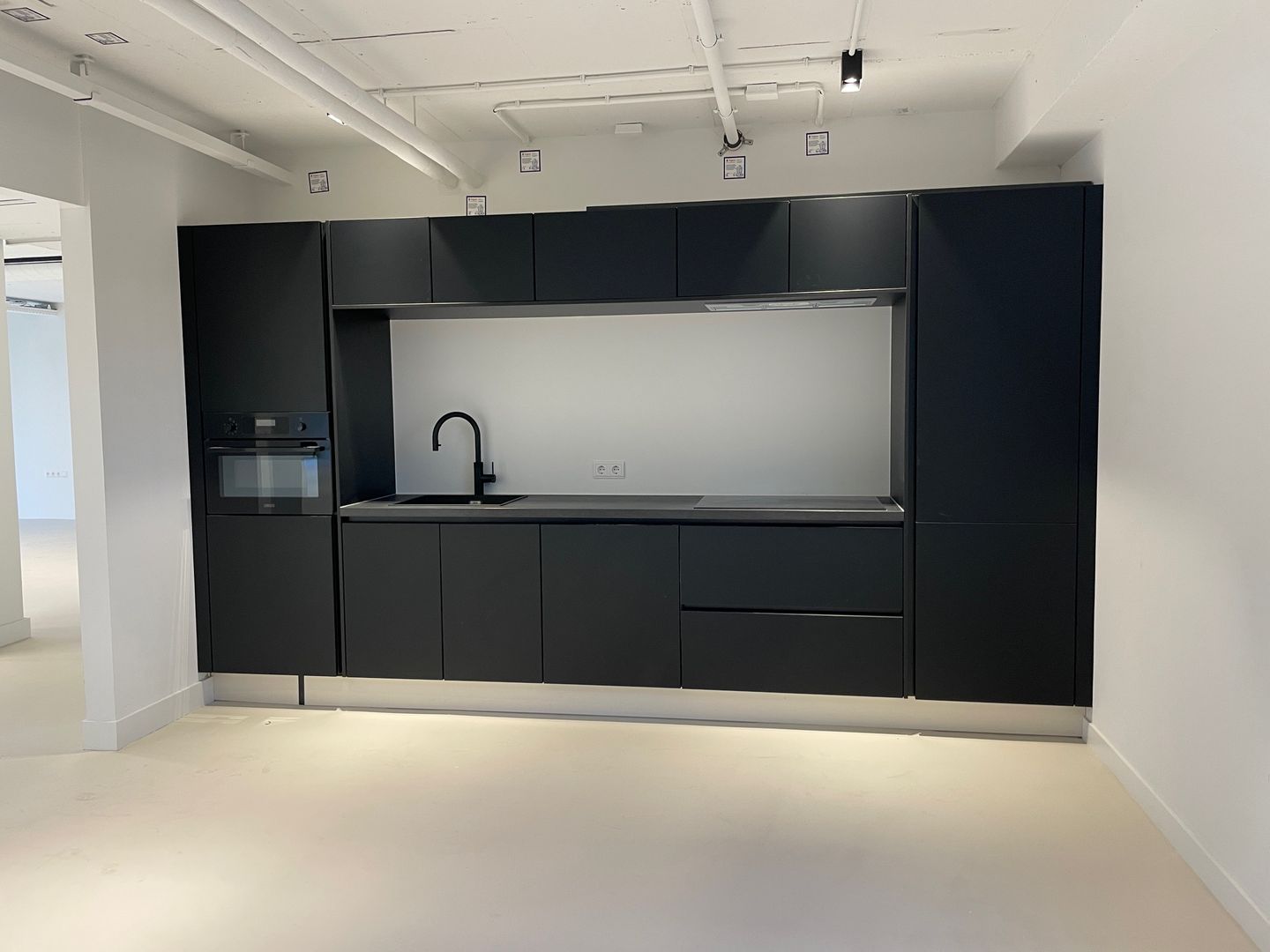 Bekijk foto 3 van Emmastraat 2-6