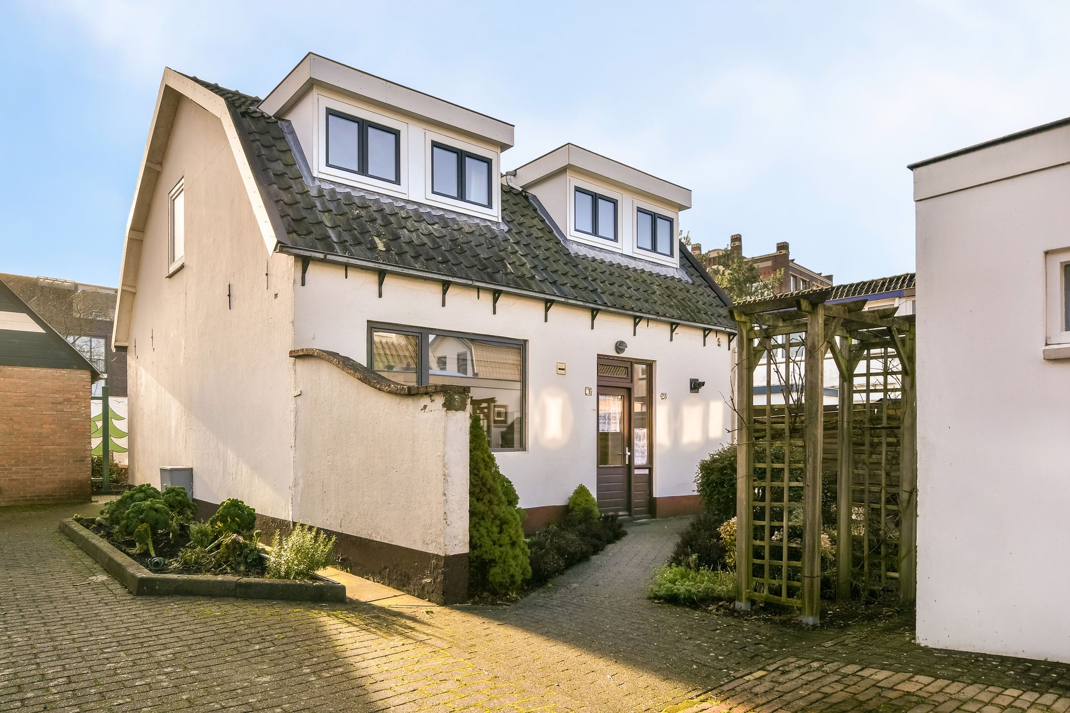 Buying a house in The Netherlands., Mariastraat 26