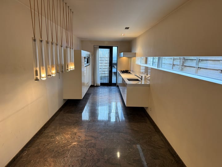 Foto 8 van Ambyerstraat Noord 90