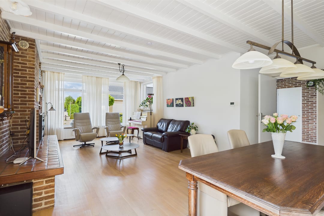 Photo 11 of Elzenstraat 30