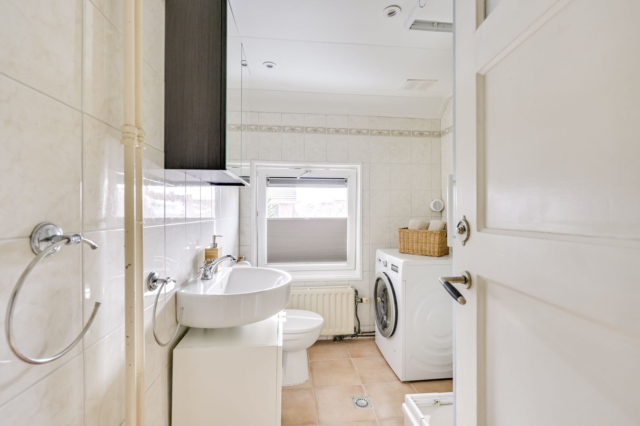 Foto 30 van F. Koolhovenstraat 36