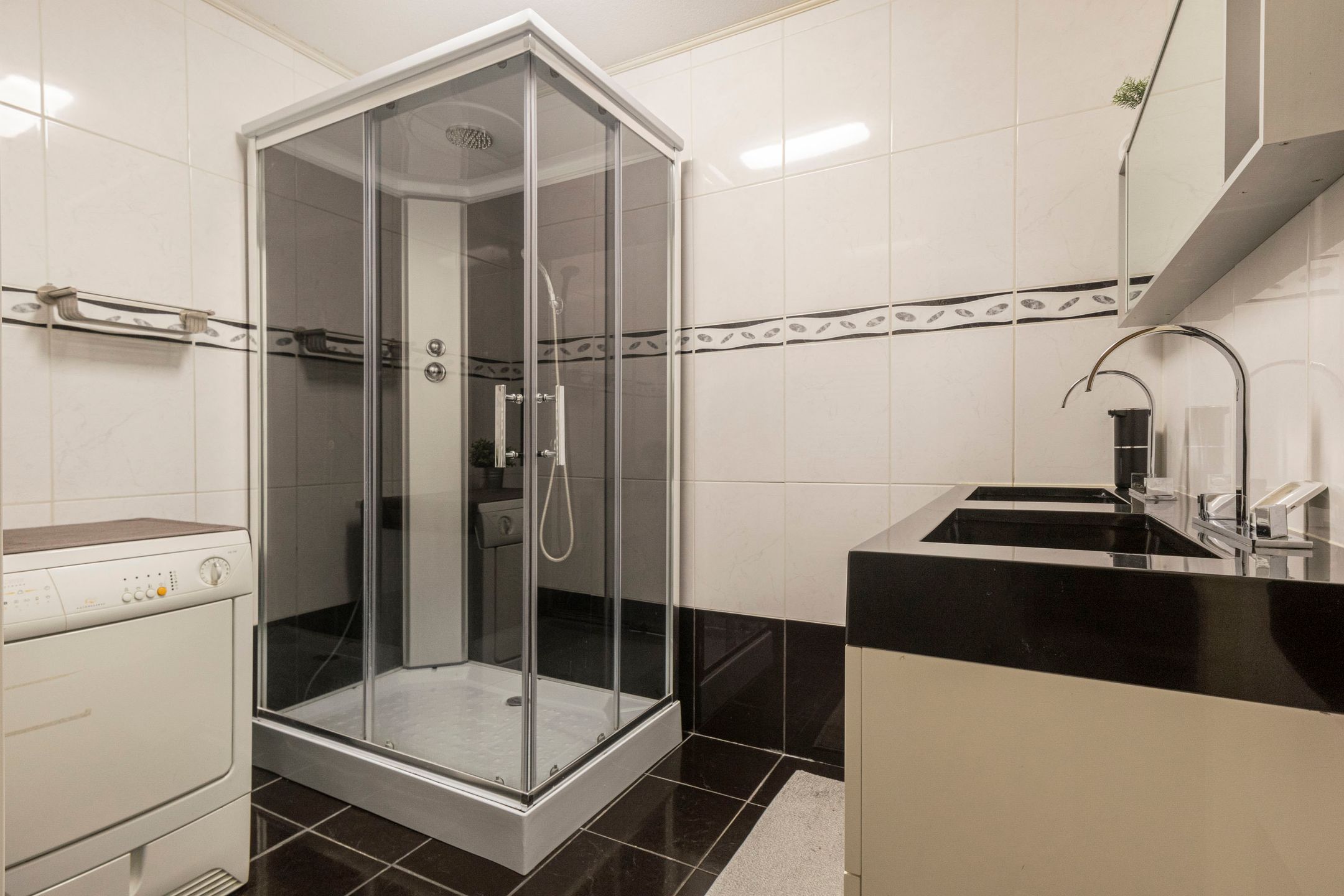 Photo 18 of De Korenbeurs 64