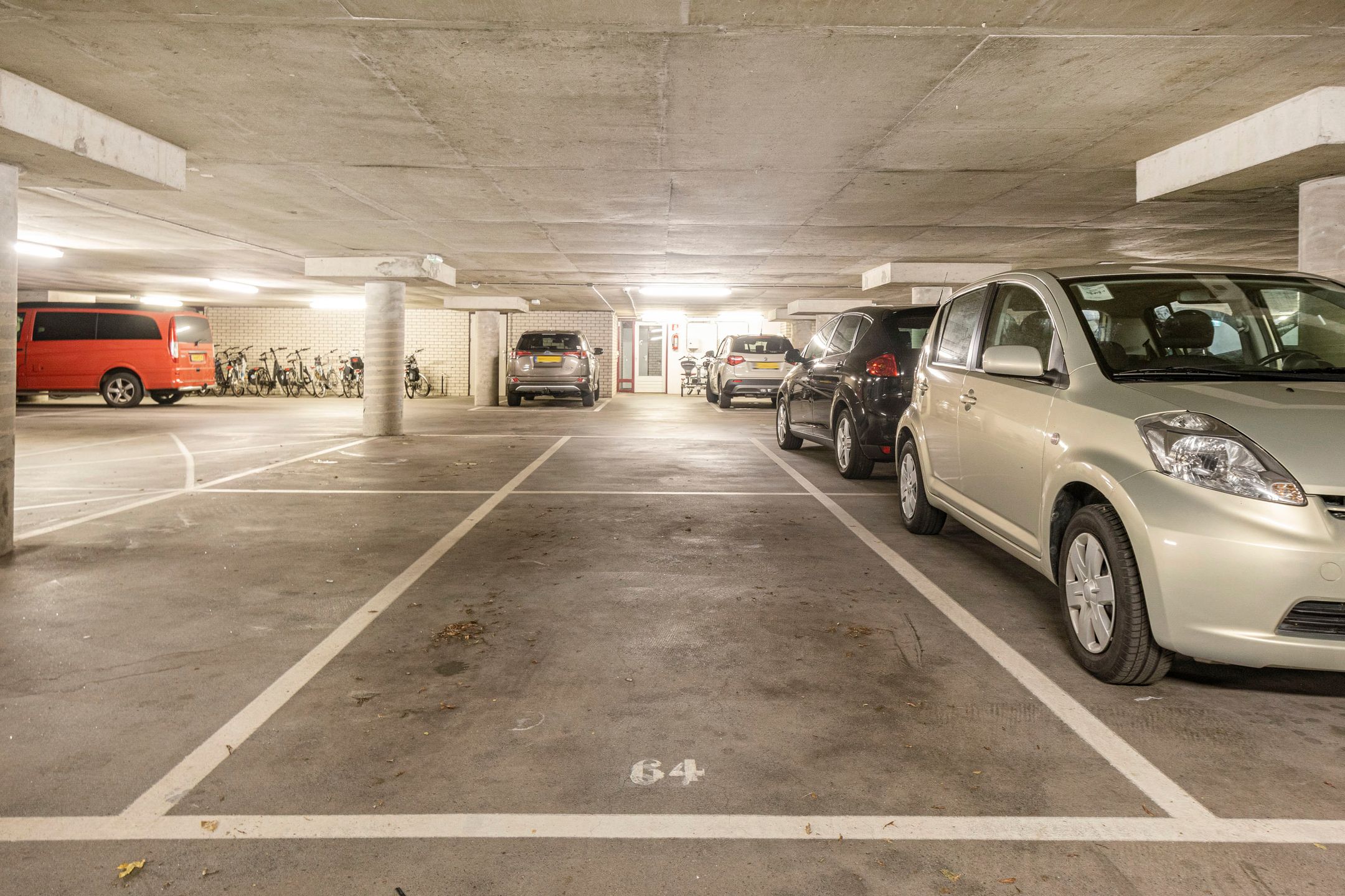 Photo 27 of De Korenbeurs 64