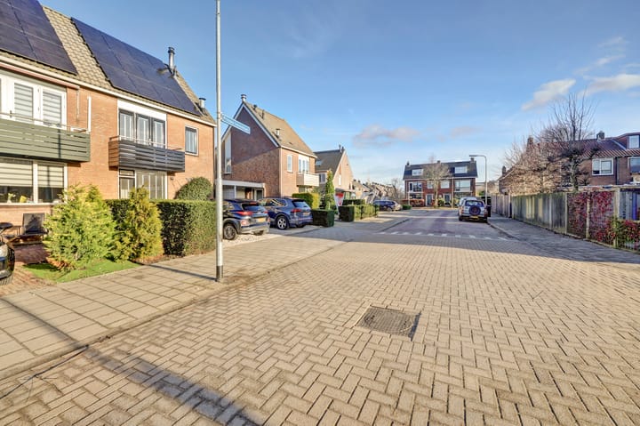 Foto 38 van Prinses Irenestraat 4