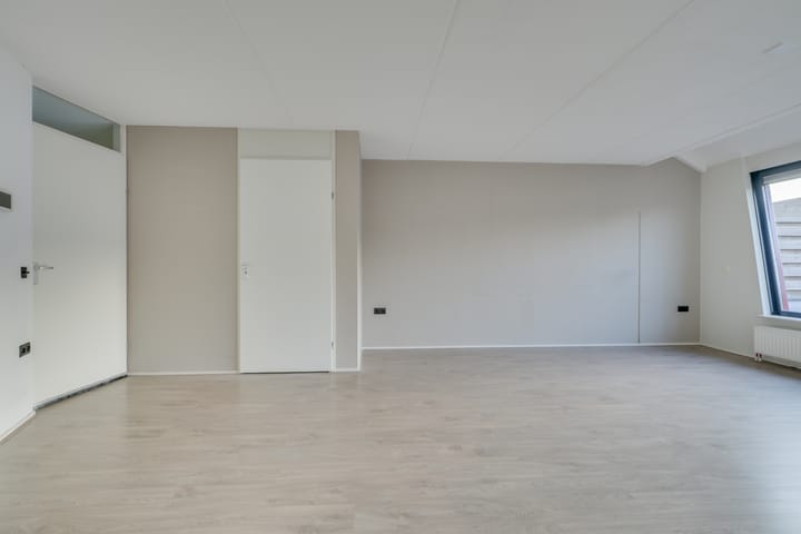 Foto 7 van Hillen acker 63