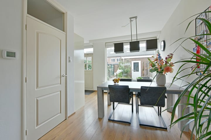 Foto 3 van Ambroziolaan 25