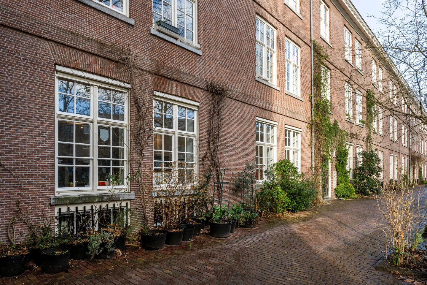 Bekijk foto 2 van Sarphatistraat 610-612