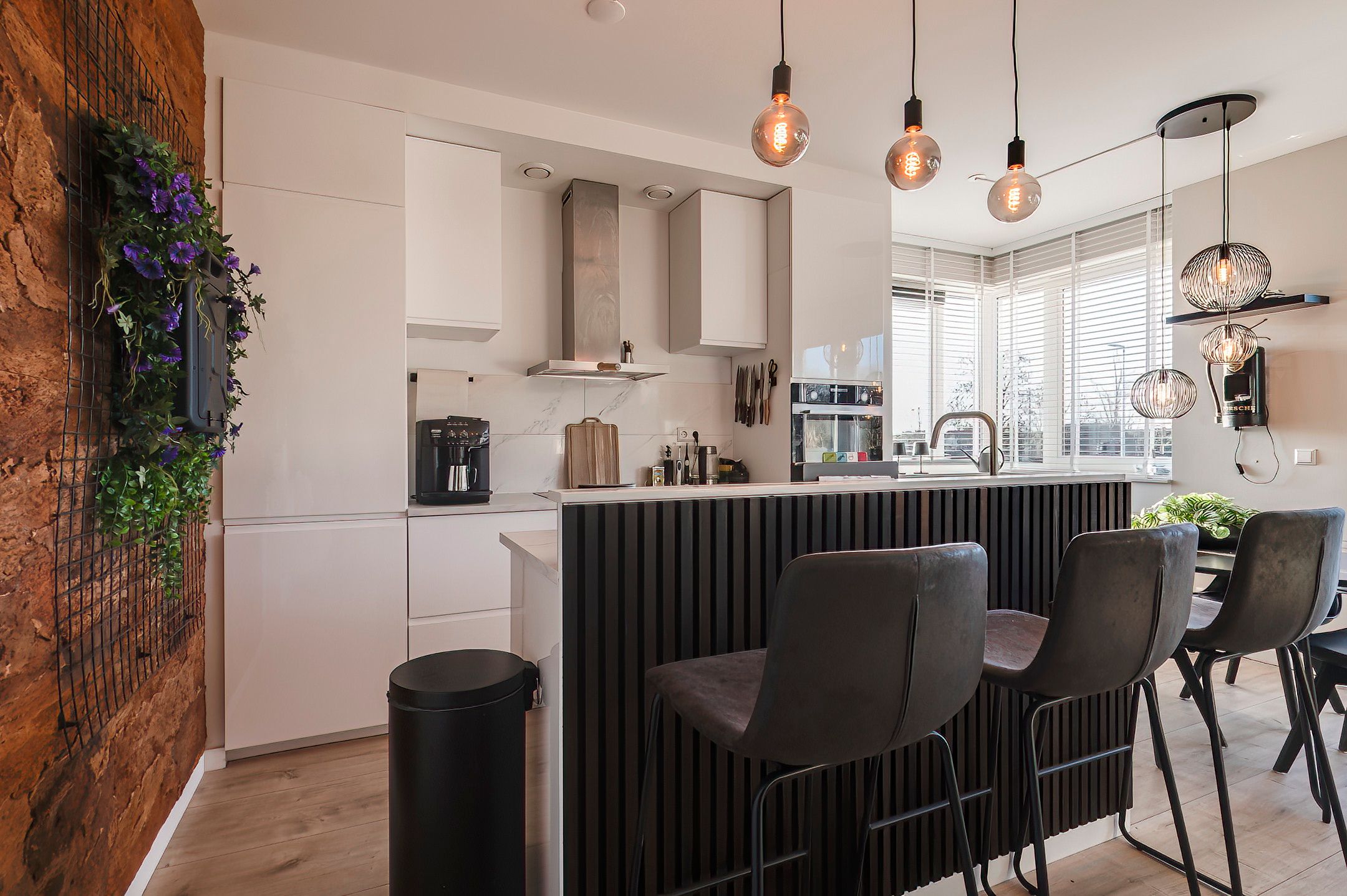 Foto 12 van Hendrik de Liefdehof 14