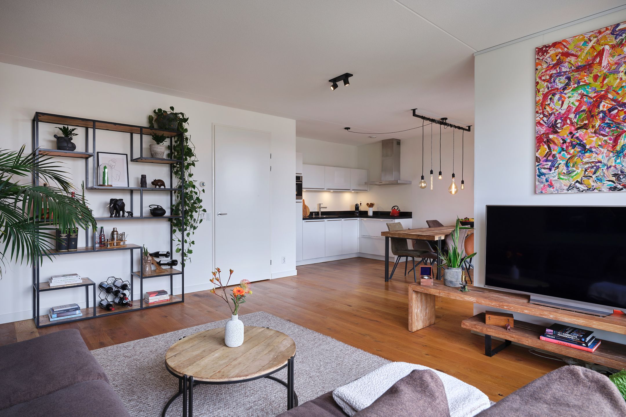 Foto 15 van San Marinostraat 109