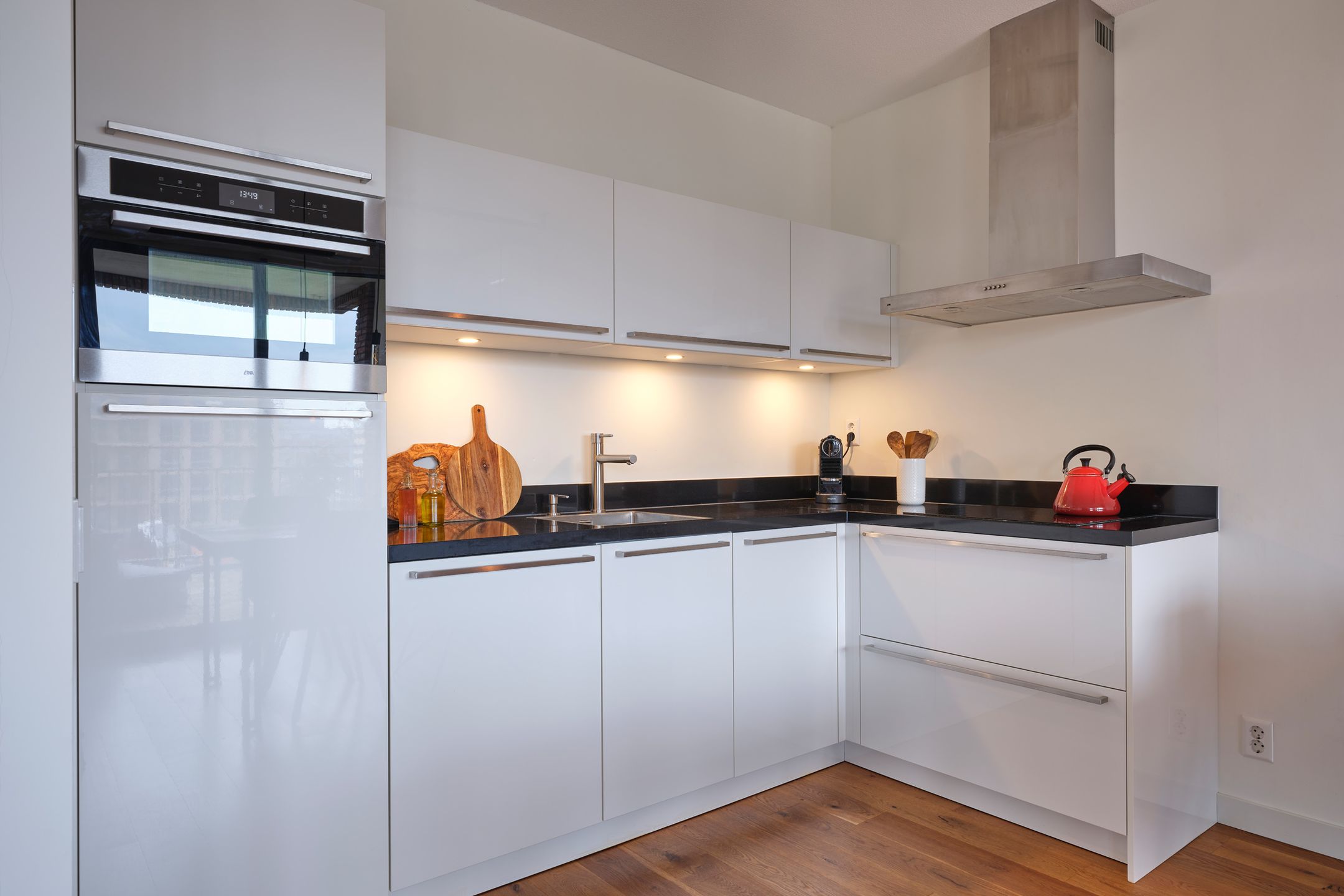 Foto 18 van San Marinostraat 109