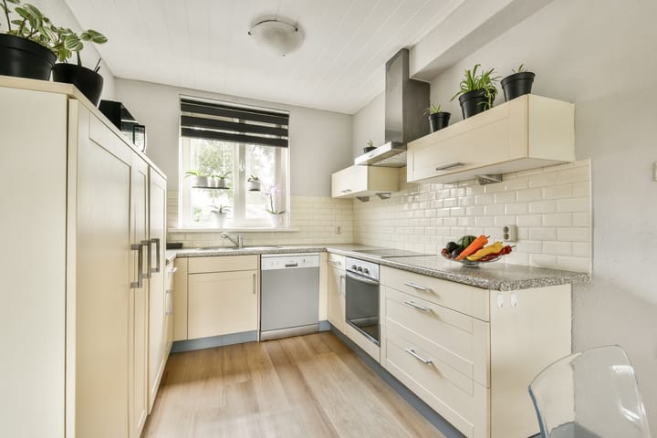 Foto 11 van Moerbeienstraat 6