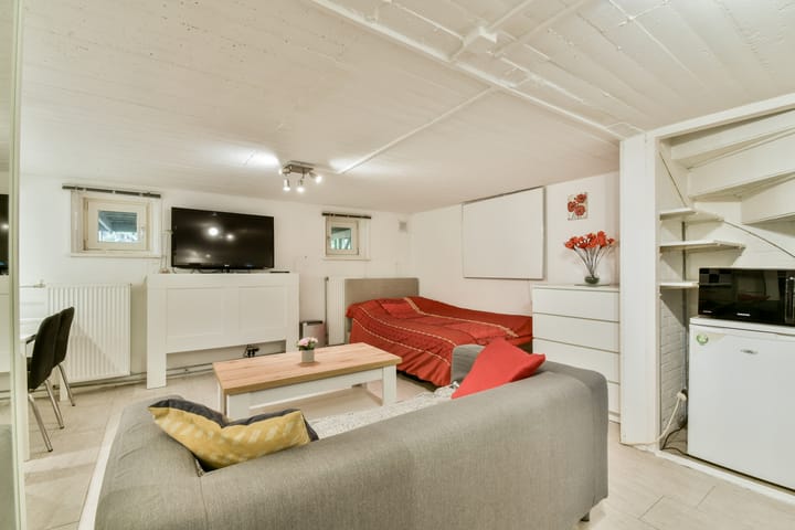 Foto 23 van Moerbeienstraat 6