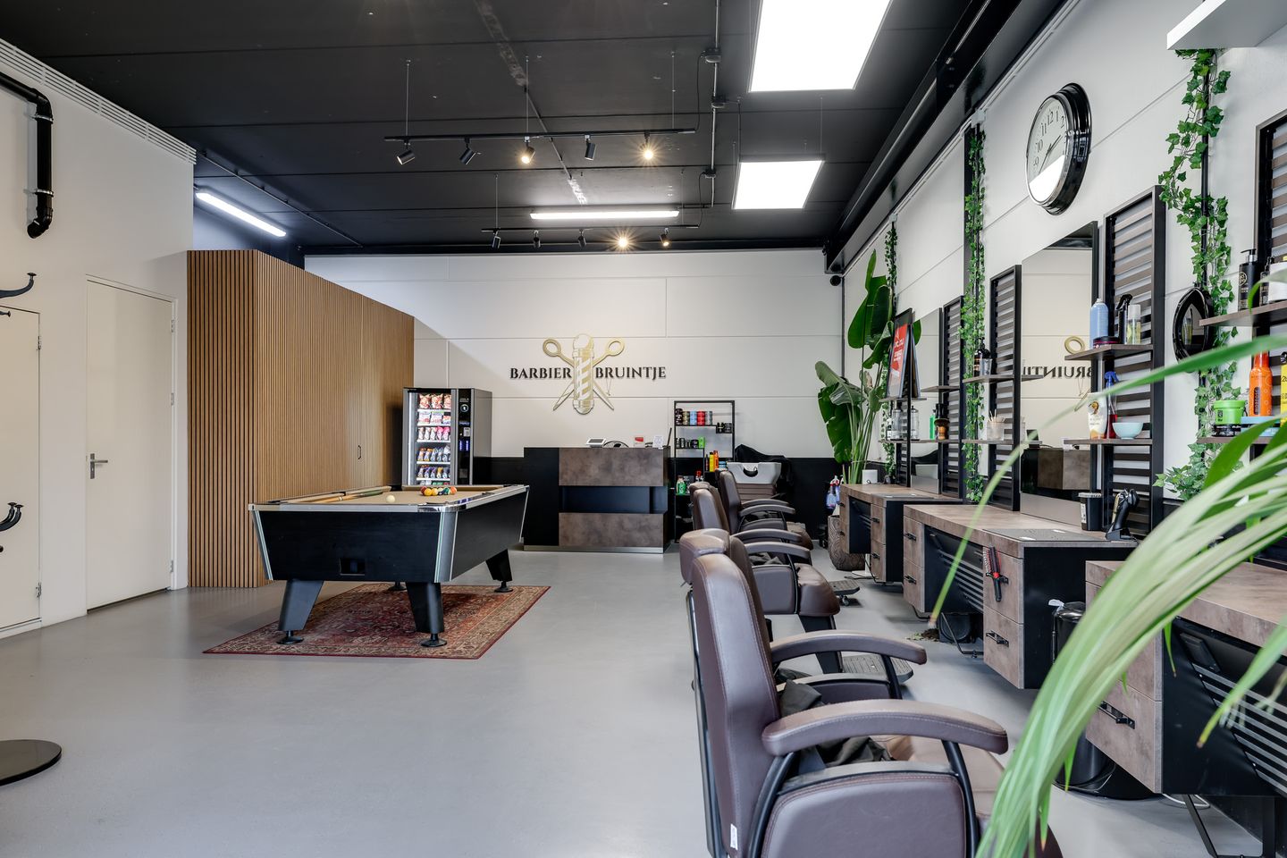 View photo 3 of Spinding 14