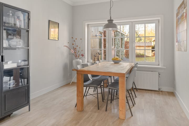 Foto 10 van Oosterspoorlaan 8