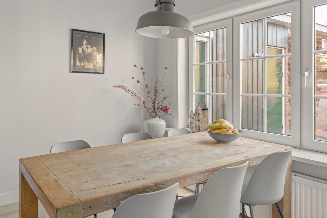 Photo 13 of Oosterspoorlaan 8