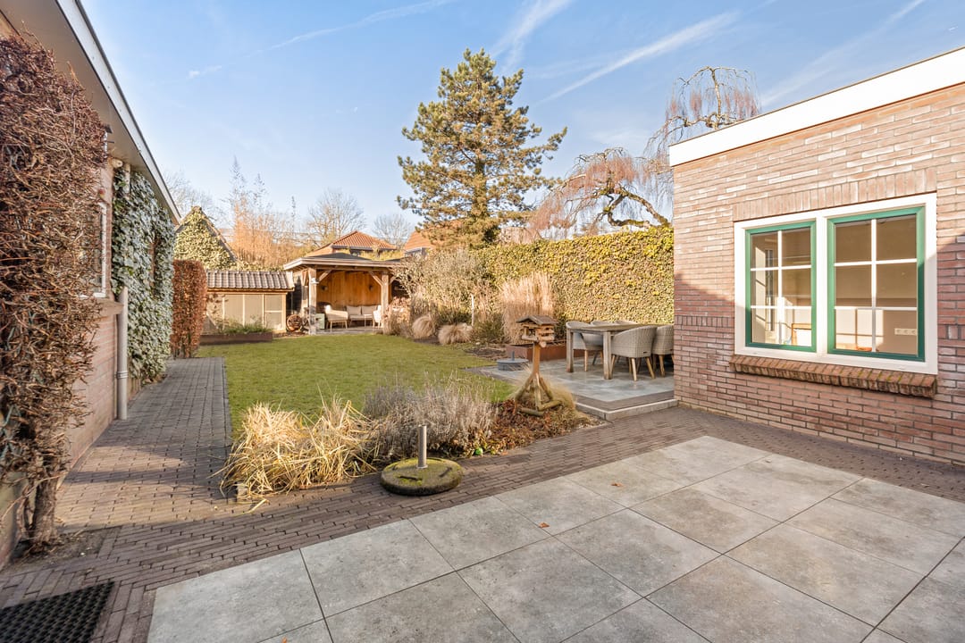 Photo 23 of Oosterspoorlaan 8