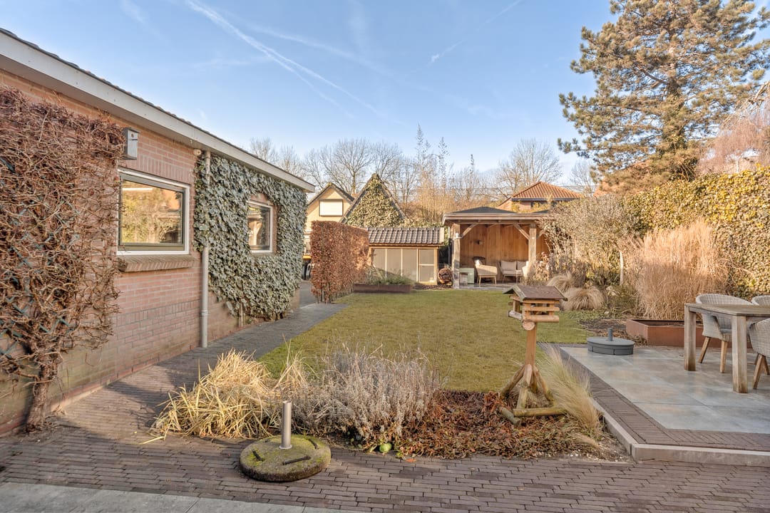 Photo 2 of Oosterspoorlaan 8