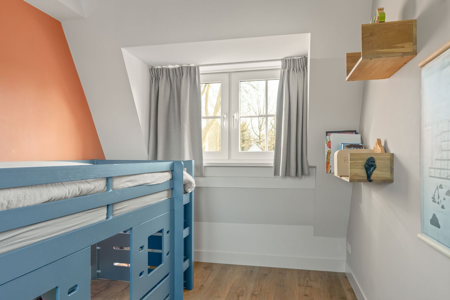 Photo 34 of Oosterspoorlaan 8