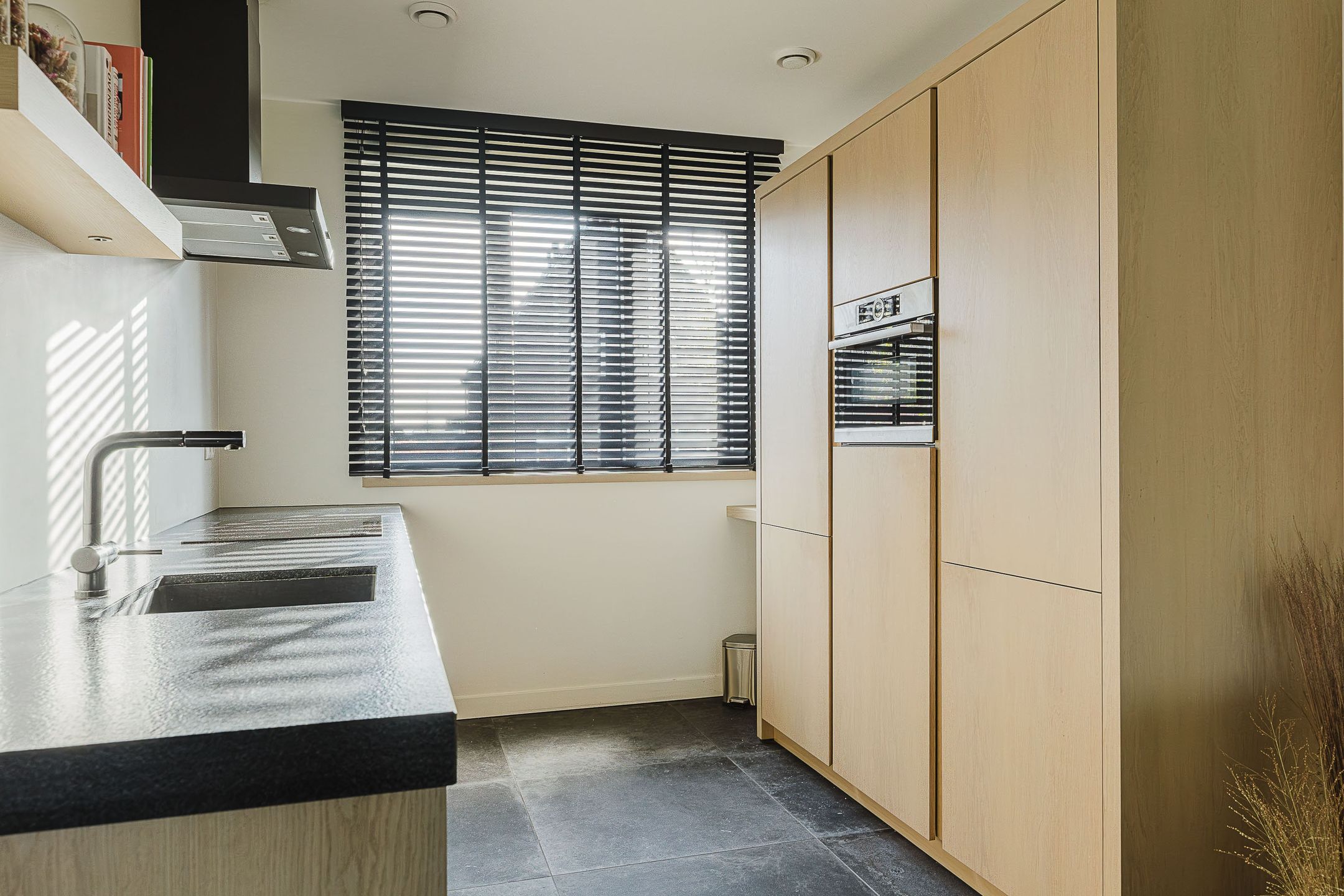 Foto 3 van Weerreys Park 12