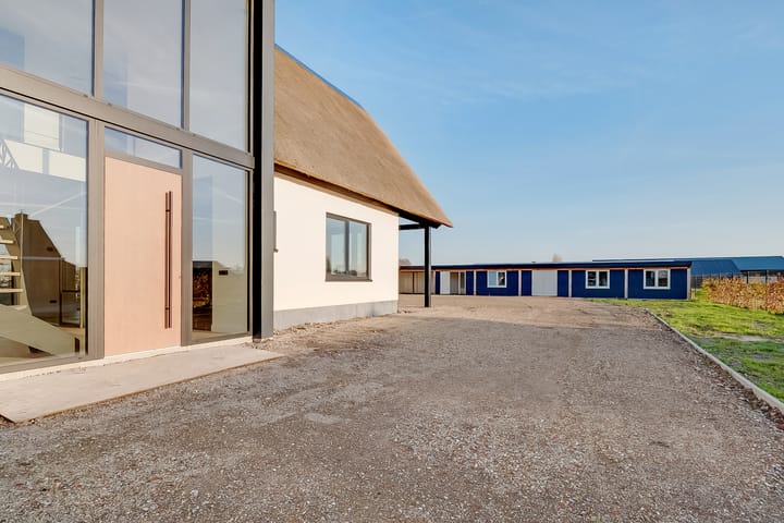 Photo 2 of Rijshornstraat 96-C