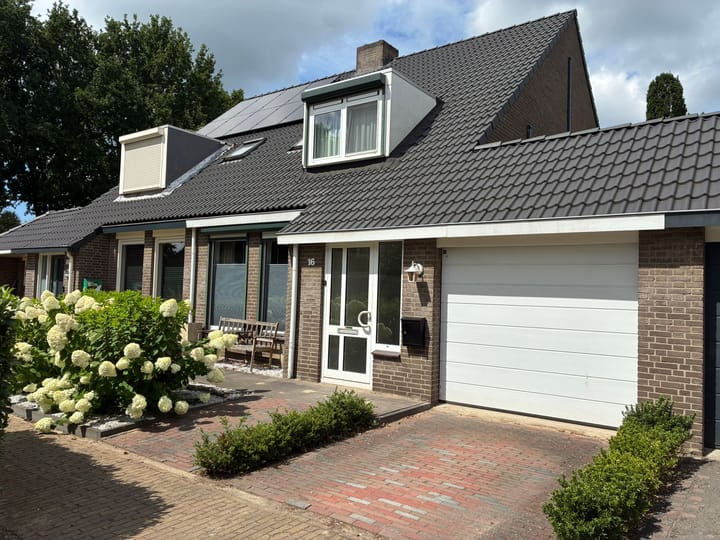 Foto 49 van Klompenmaker 16