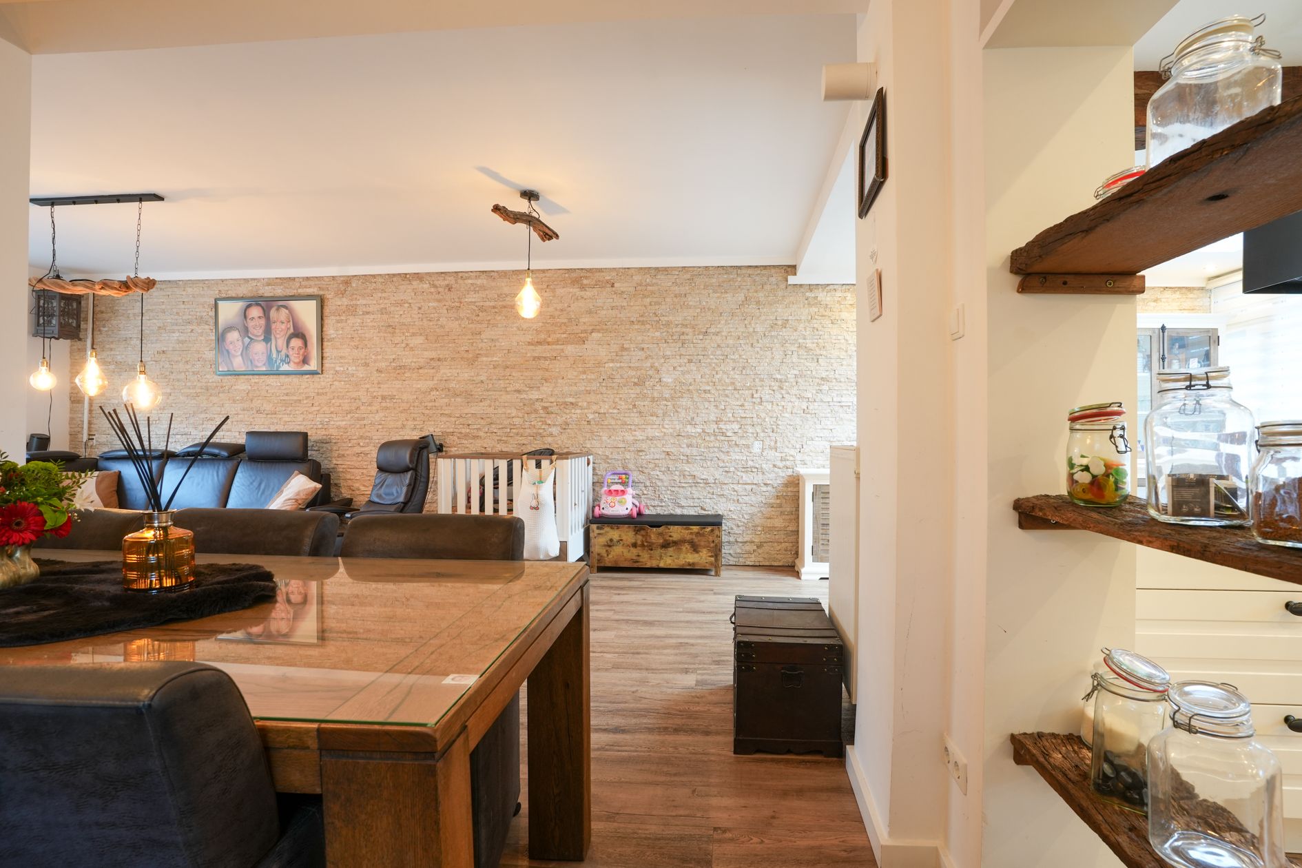 Photo 9 of Keramieksingel 25