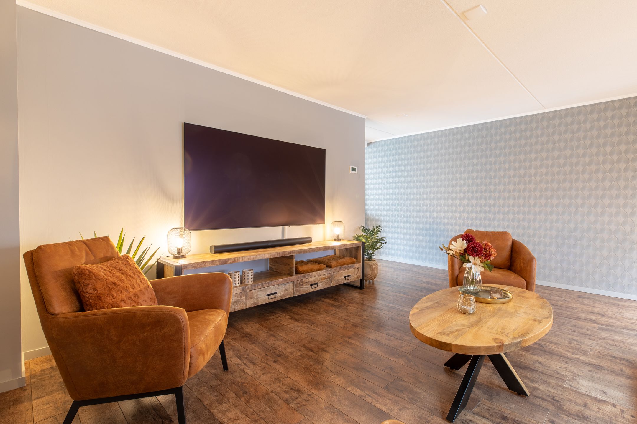 Photo 9 of Schoutstraat 32