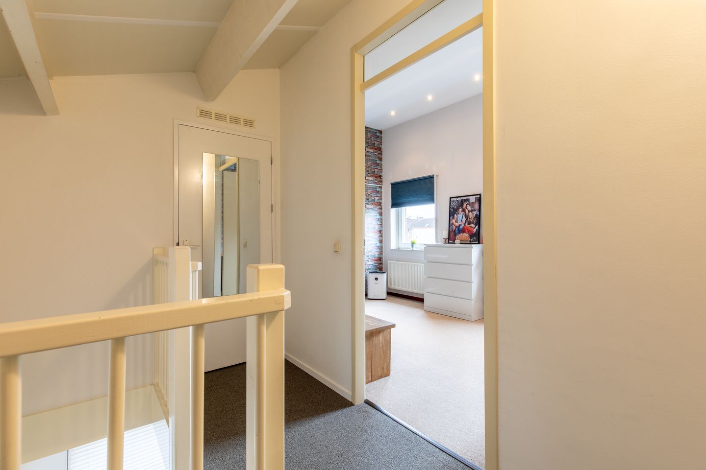 Photo 25 of Schoutstraat 32